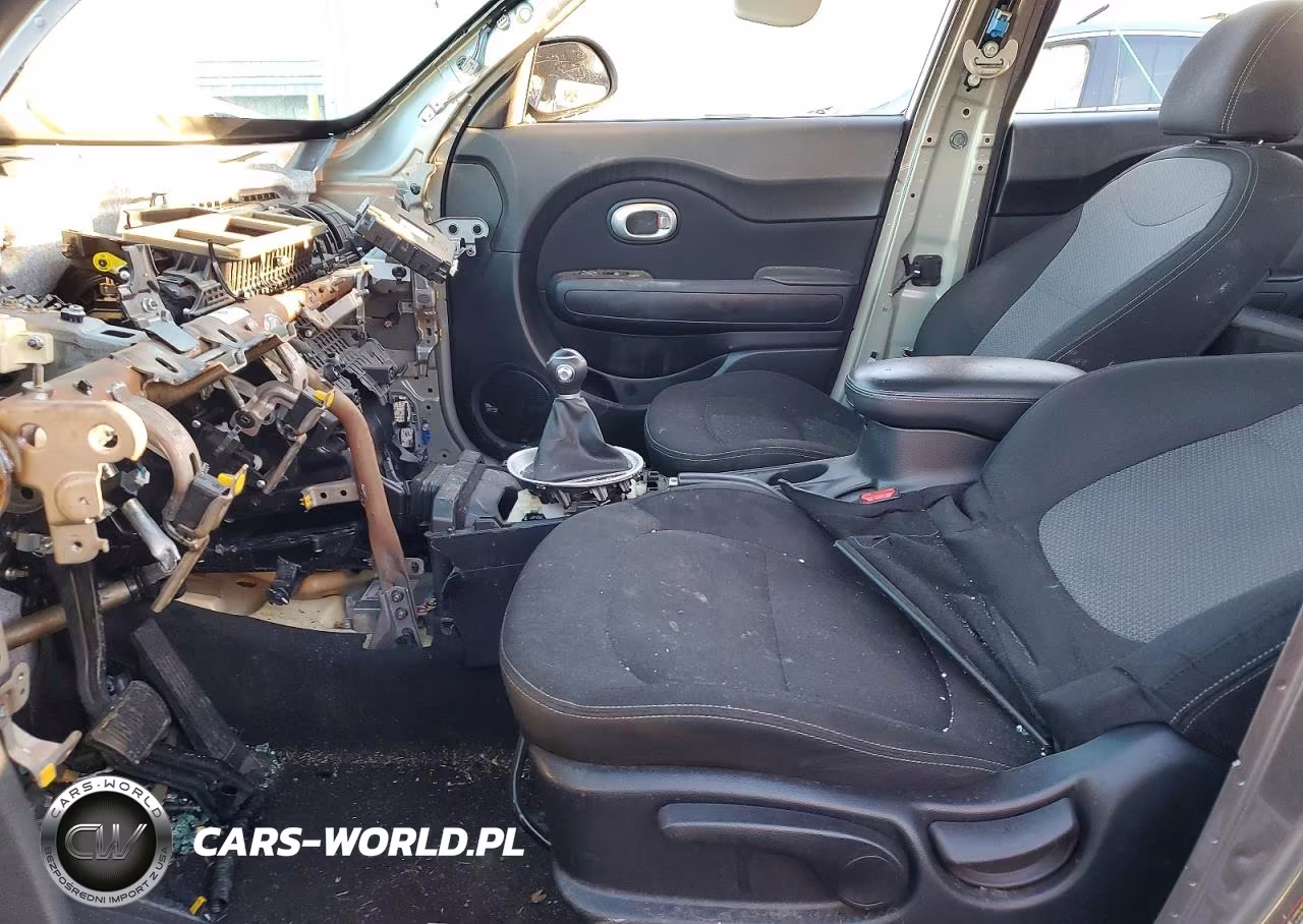2018 Kia Soul + VIN:KNDJP3A50J7531171 - 8