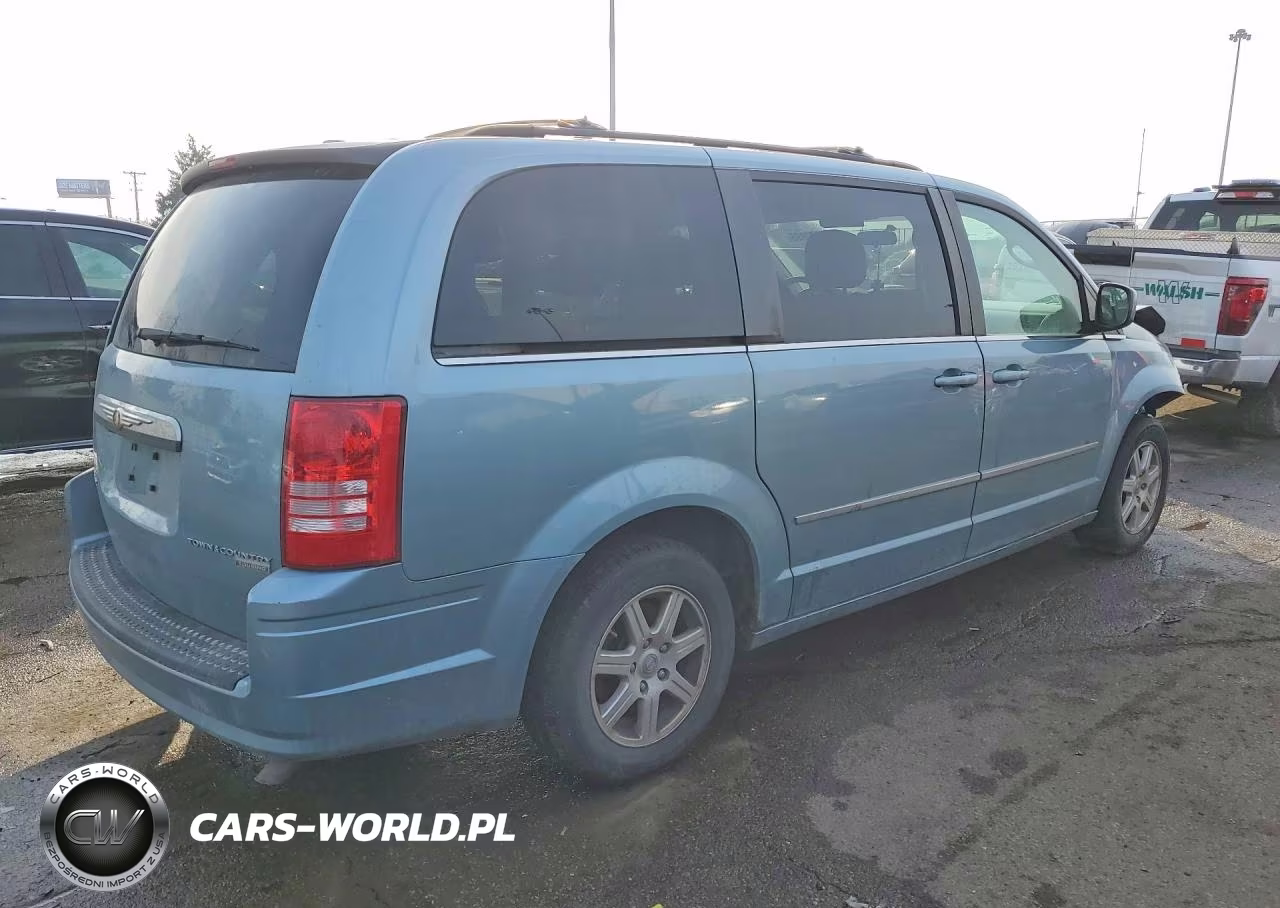 2010 Chrysler Town & Country Touring VIN:2A4RR5D12AR294063 - 3
