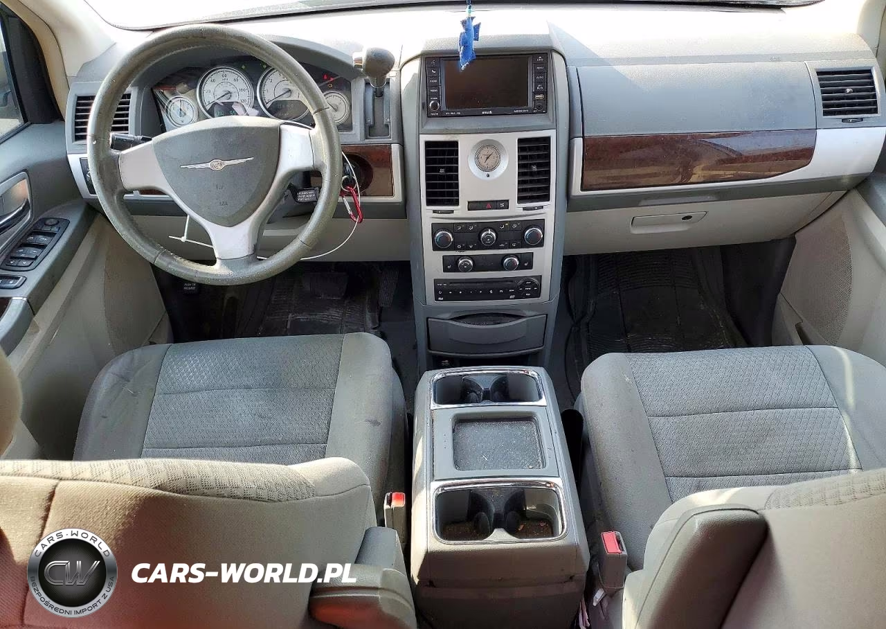 2010 Chrysler Town & Country Touring VIN:2A4RR5D12AR294063 - 8