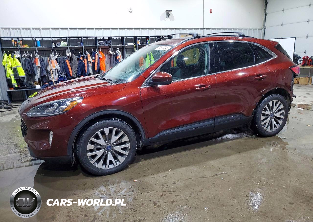 2021 Ford Escape Titanium