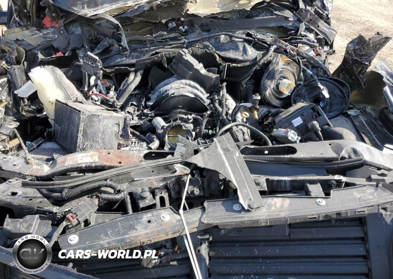 2019 Chevrolet Suburban K1500 Premier VIN:1GNSKJKJ5KR252959 - 12
