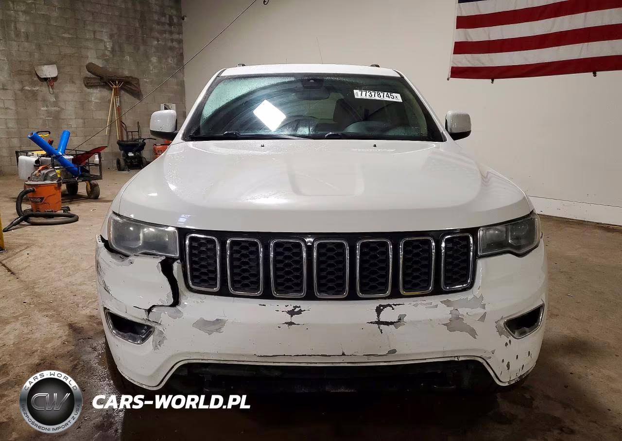2017 Jeep Grand Cherokee Laredo VIN:1C4RJFAG9HC840307 - 5