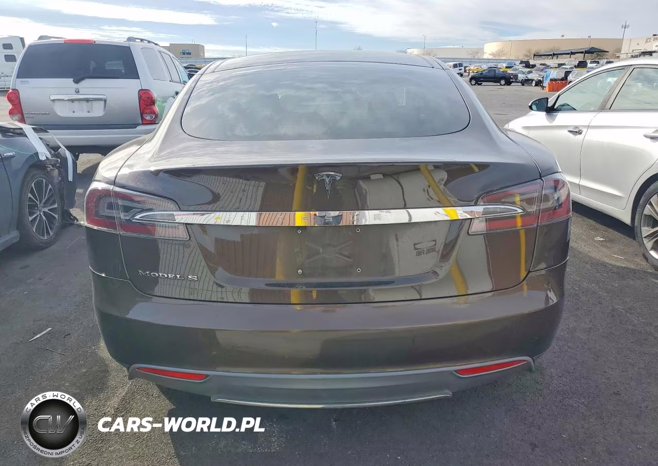 2013 Tesla Model S VIN:5YJSA1CN7DFP04271 - 6