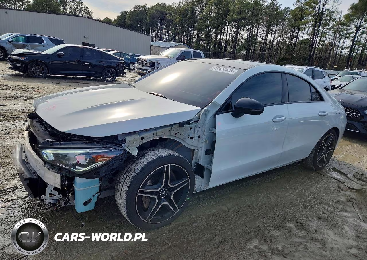 2021 Mercedes-Benz Cla Amg 35 4Matic – zdjęcie 1 z 12