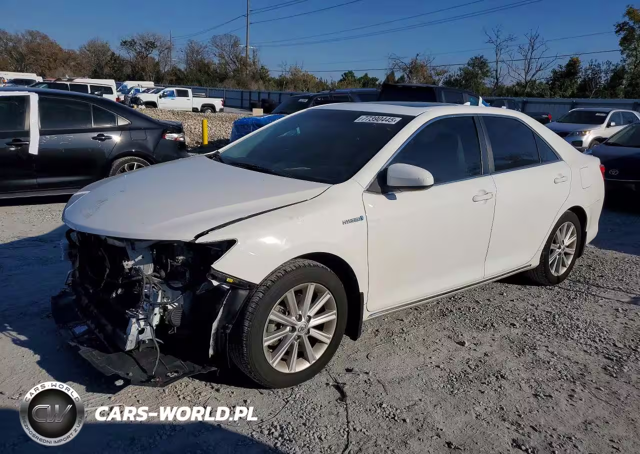 2014 Toyota Camry Hybrid