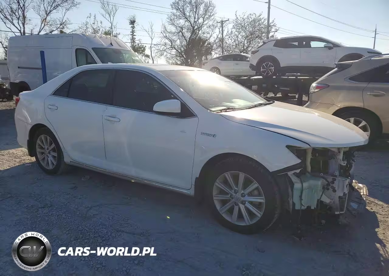 2014 Toyota Camry Hybrid VIN:4T1BD1FK5EU103194 - 4