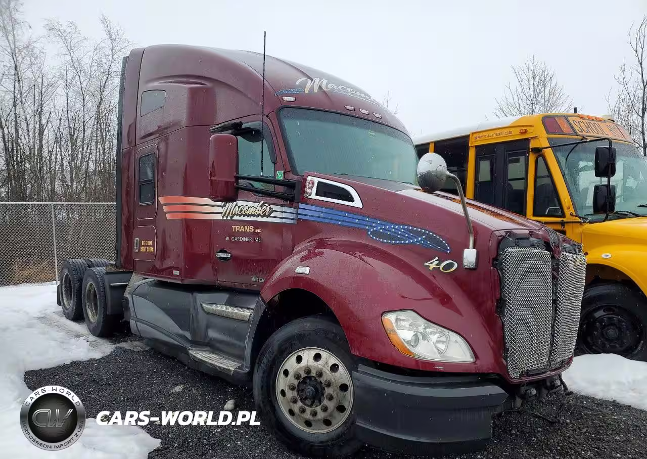 2014 Kenworth T680 Semi Truck