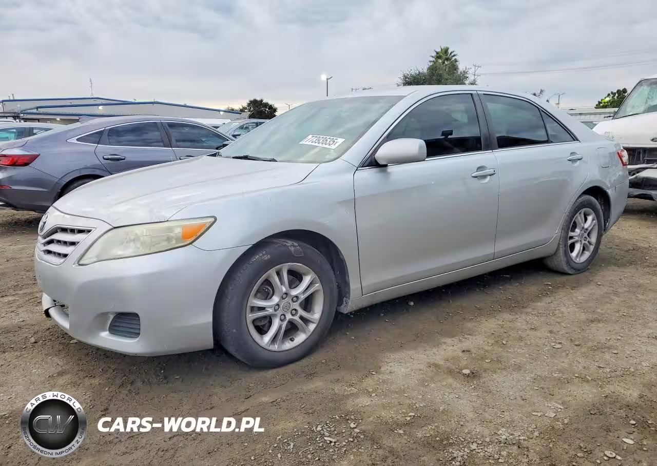 Główne zdjęcie 2010 Toyota Camry Base
