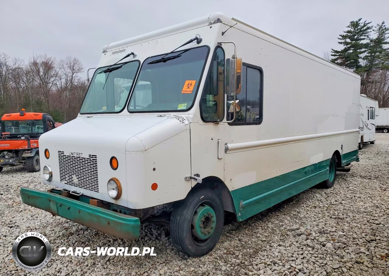 2009 Workhorse W42 Delivery Truck