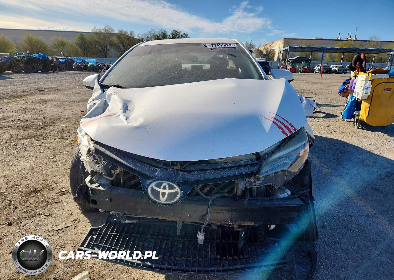 2018 Toyota Corolla L VIN:2T1BURHE4JC986853 - 5