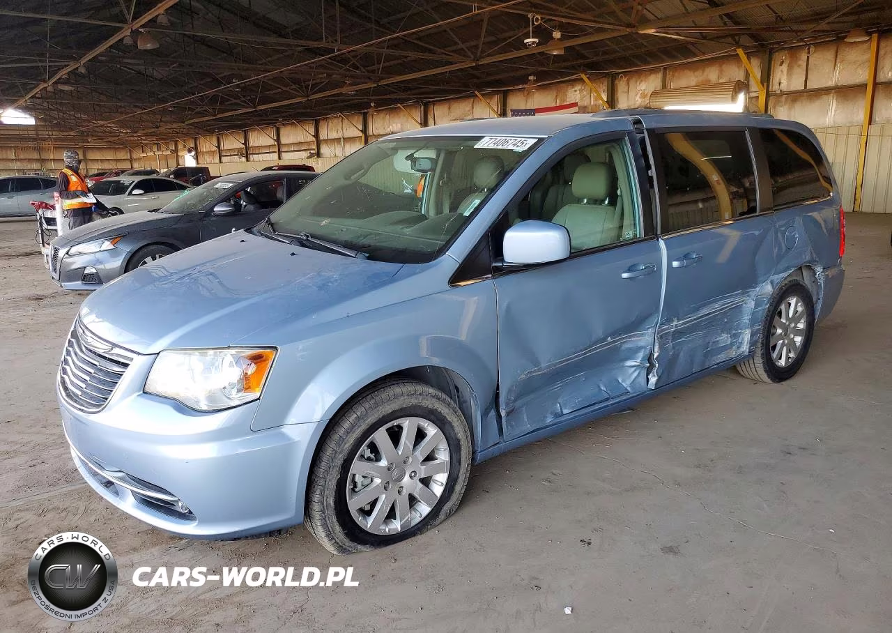 2016 Chrysler Town & Country Touring