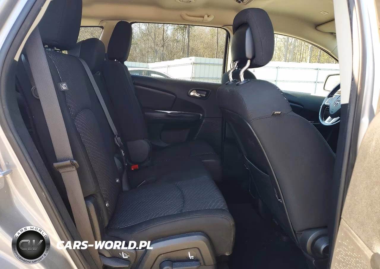 2020 Dodge Journey Se VIN:3C4PDCABXLT262832 - 11