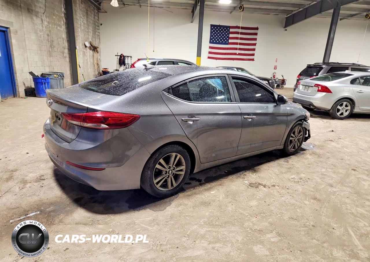 2018 Hyundai Elantra Sel VIN:5NPD84LF8JH382865 - 3