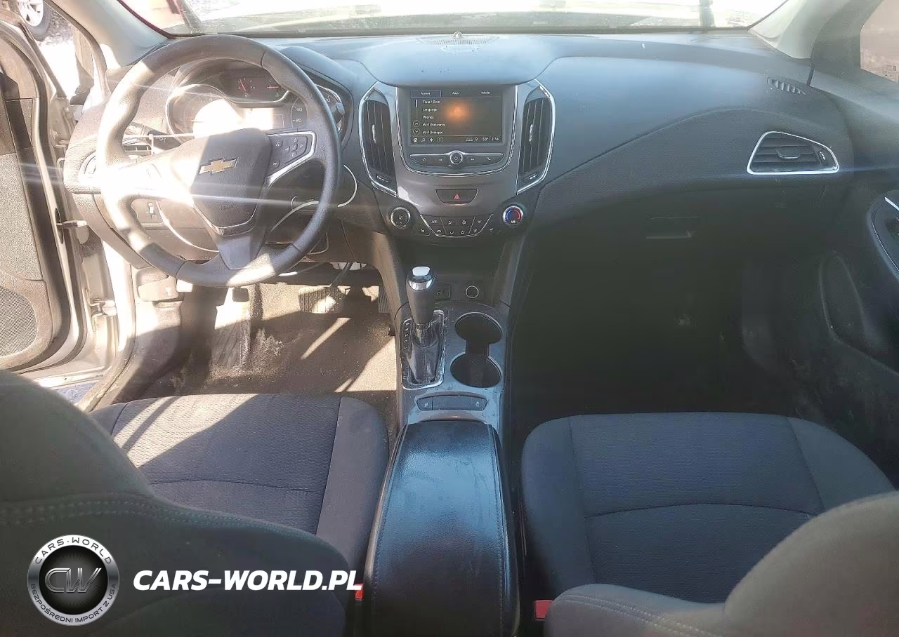 2019 Chevrolet Cruze Lt VIN:1G1BE5SM6K7145022 - 8