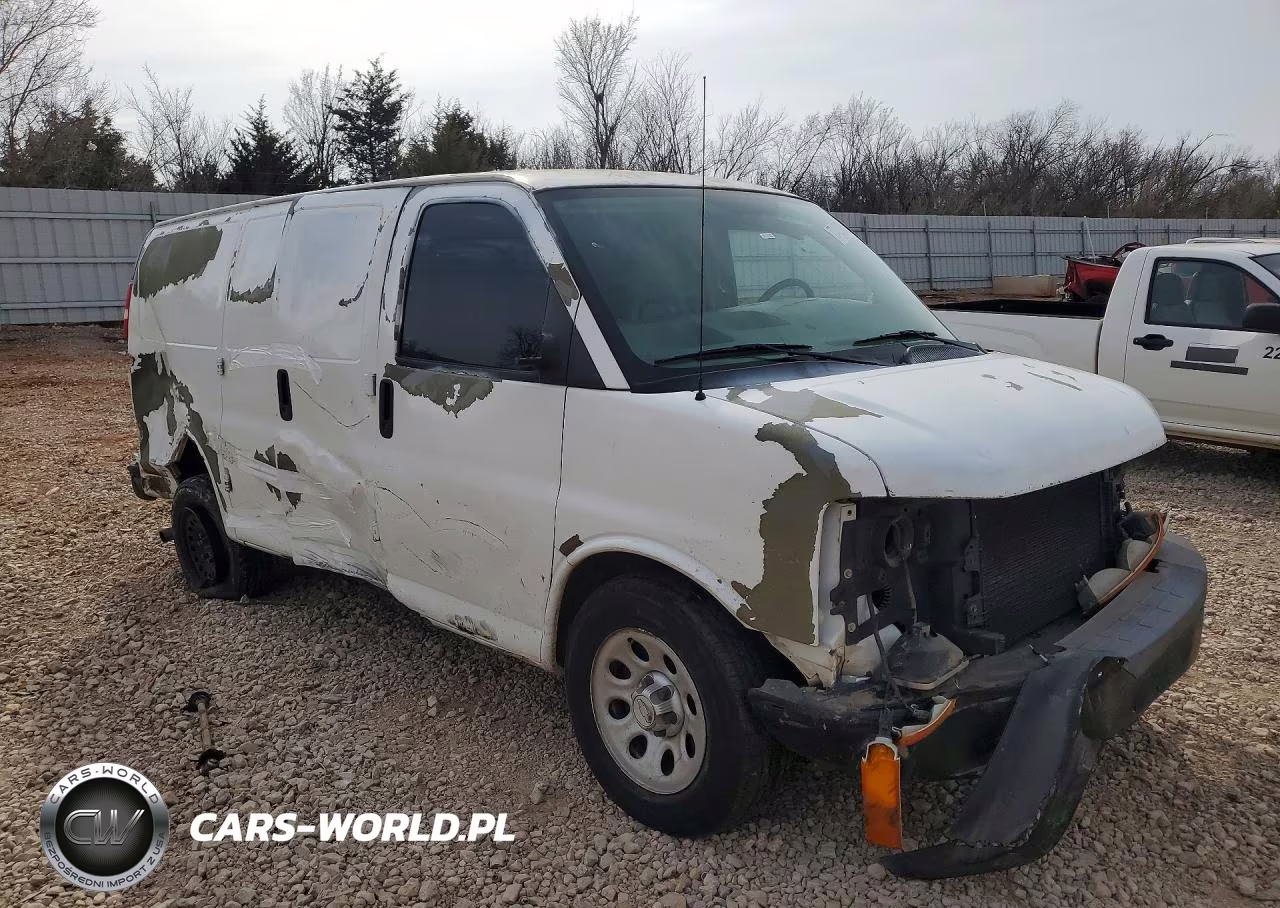 2010 Chevrolet Express G1500 VIN:1GCUGADX7A1102840 - 4