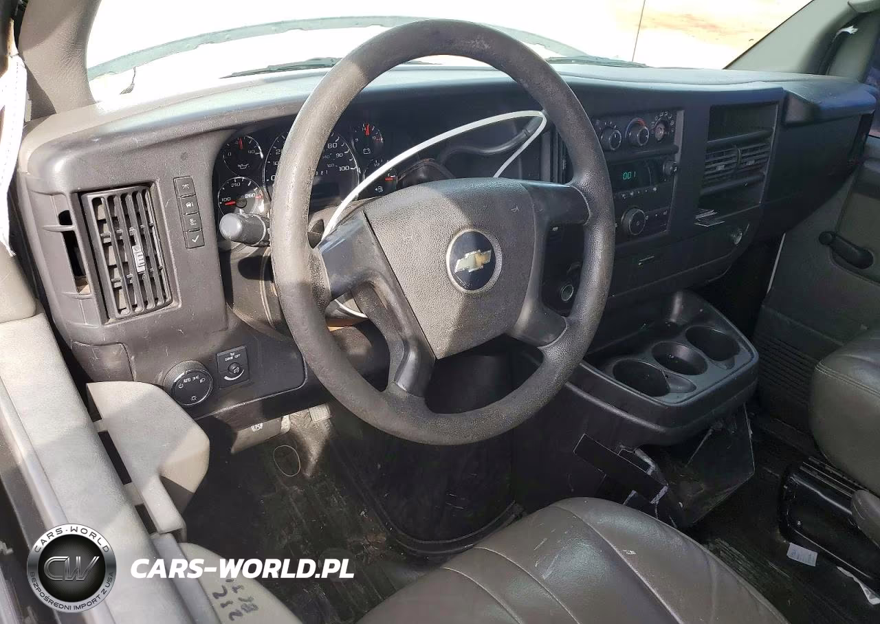 2010 Chevrolet Express G1500 VIN:1GCUGADX7A1102840 - 8