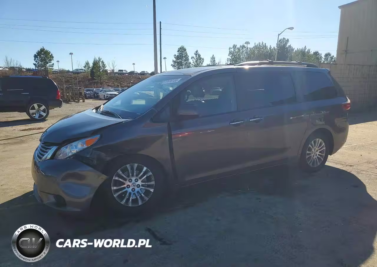 2015 Toyota Sienna Xle