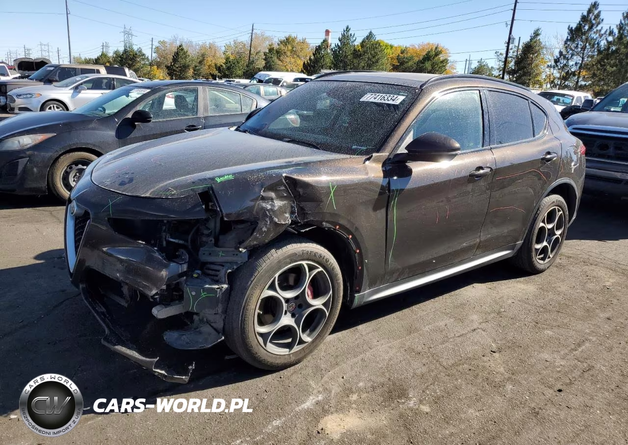 2018 Alfa Romeo Stelvio Sport