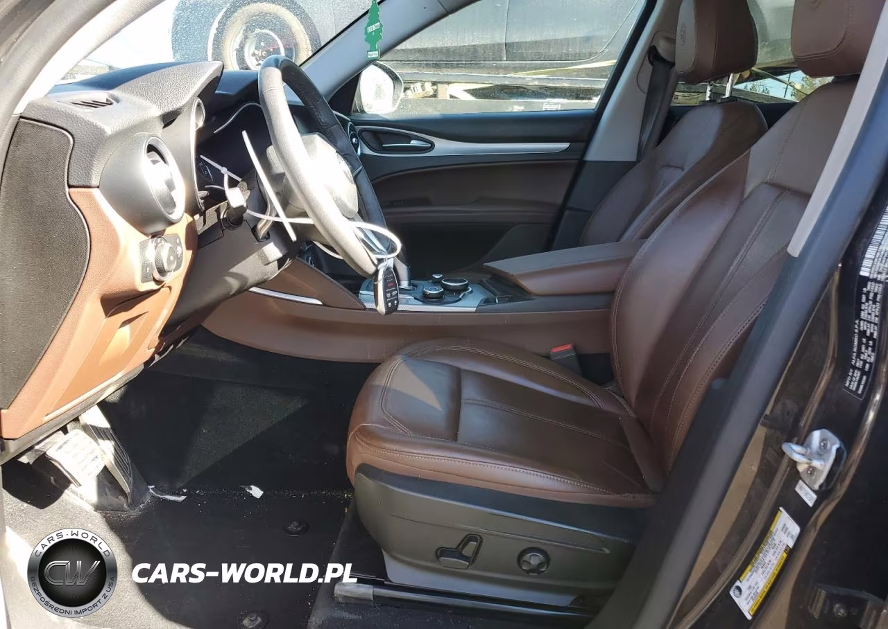 2018 Alfa Romeo Stelvio Sport VIN:ZASFAKPN0J7B92492 - 7
