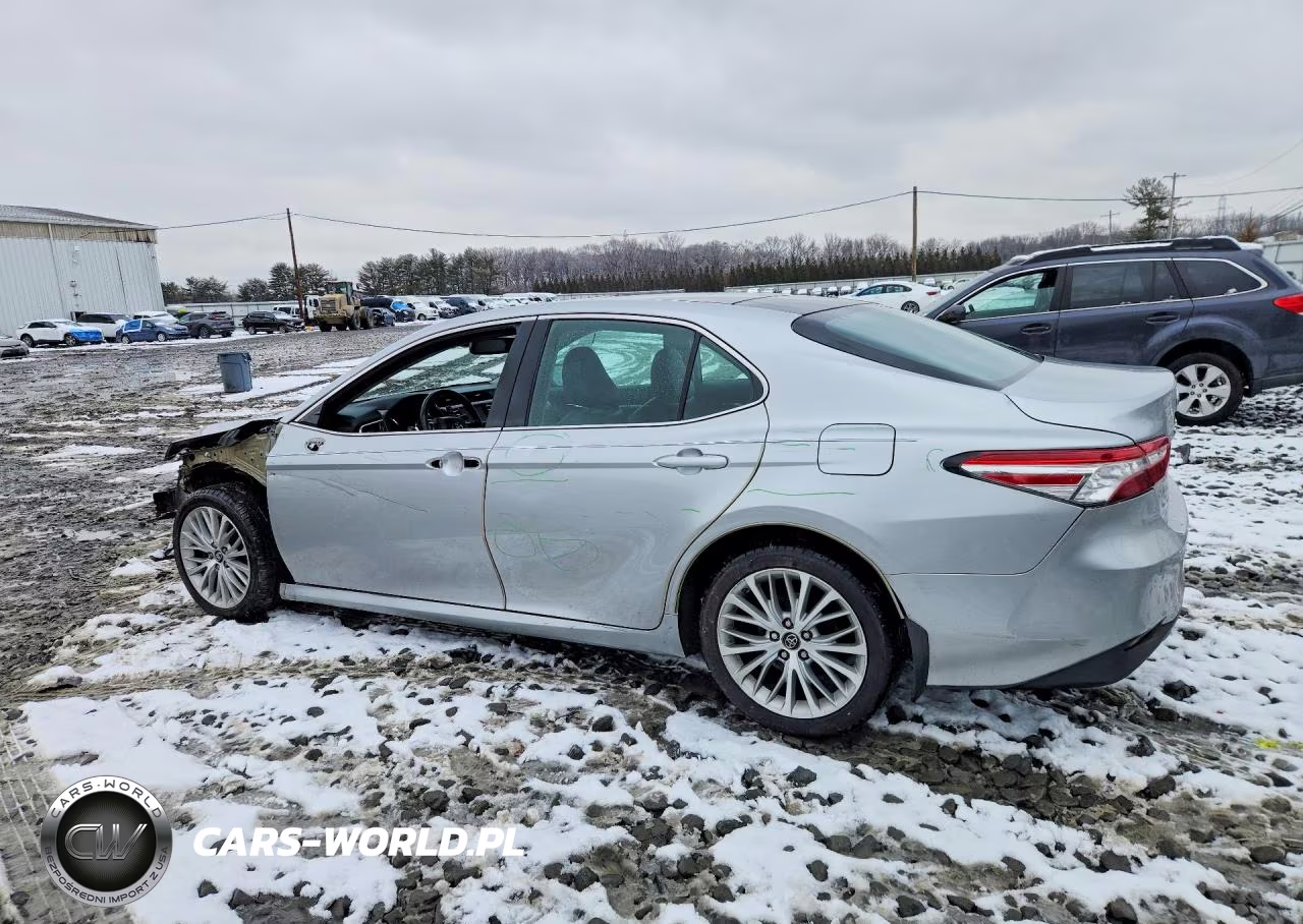 2018 Toyota Camry L VIN:4T1B11HK1JU034195 - 2