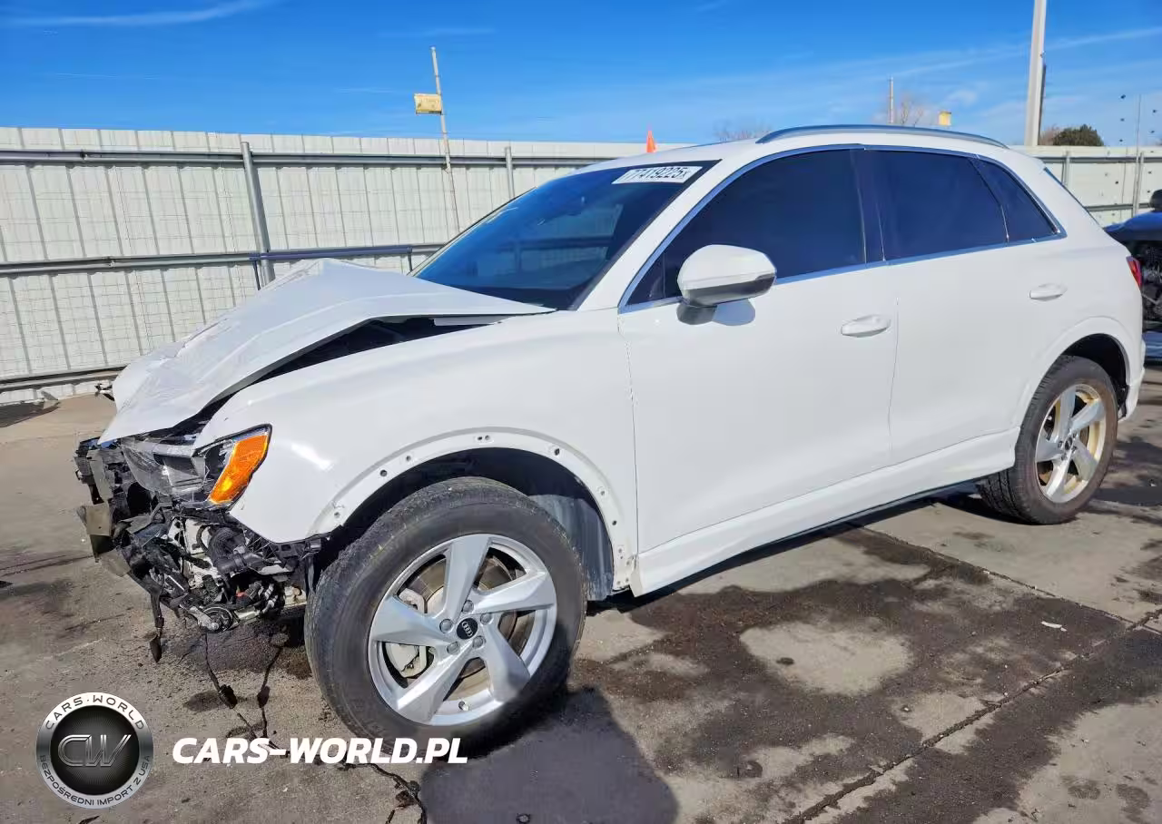 2021 Audi Q3 Premium 40