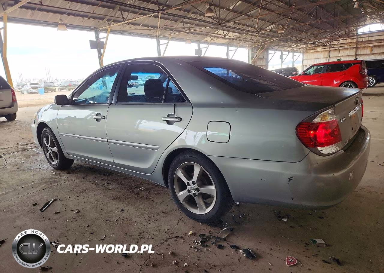 2005 Toyota Camry Le VIN:4T1BE32K35U594556 - 2