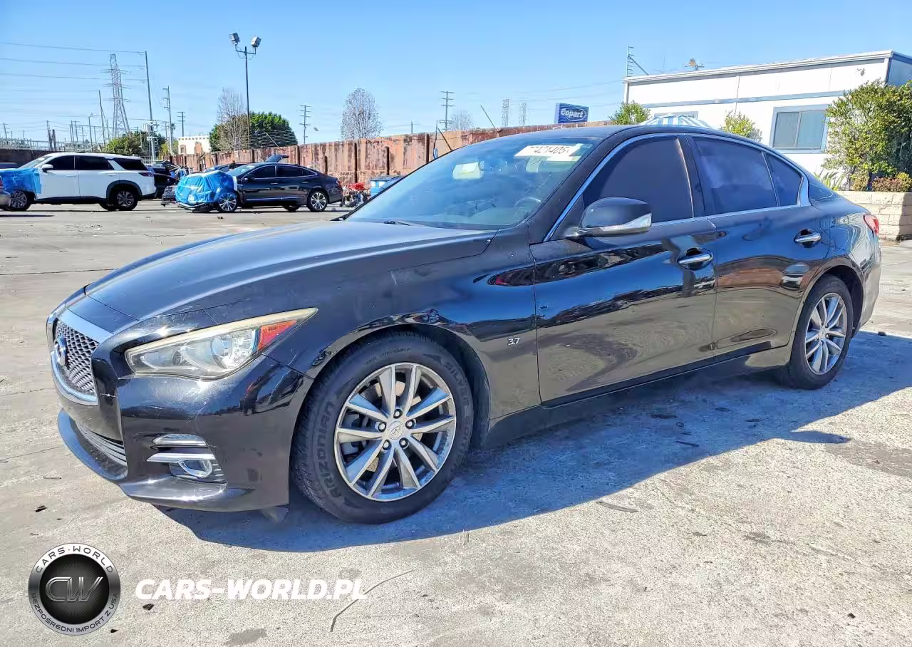 2015 Infiniti Q50 Base