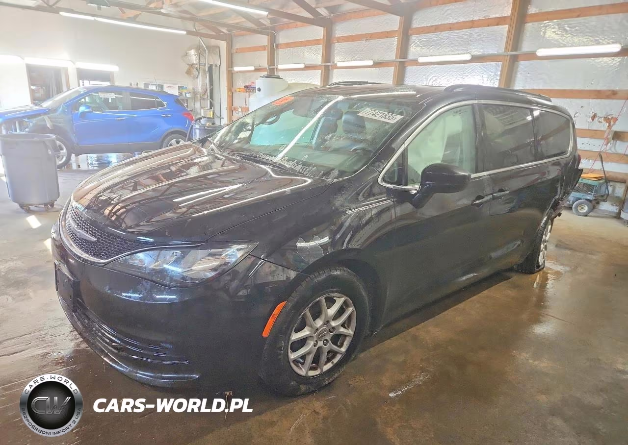 2020 Chrysler Voyager Lxi