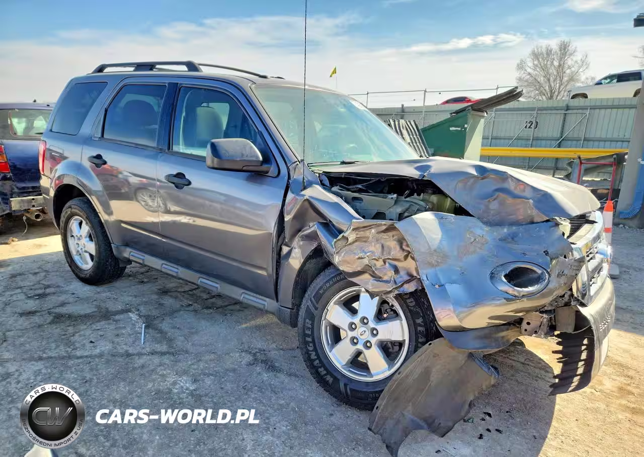 2011 Ford Escape Xlt VIN:1FMCU9DG4BKA07808 - 4