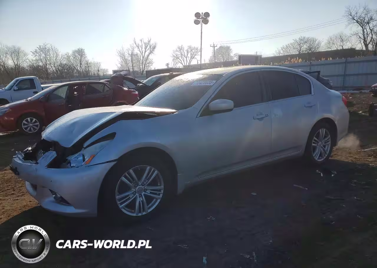2013 Infiniti G37