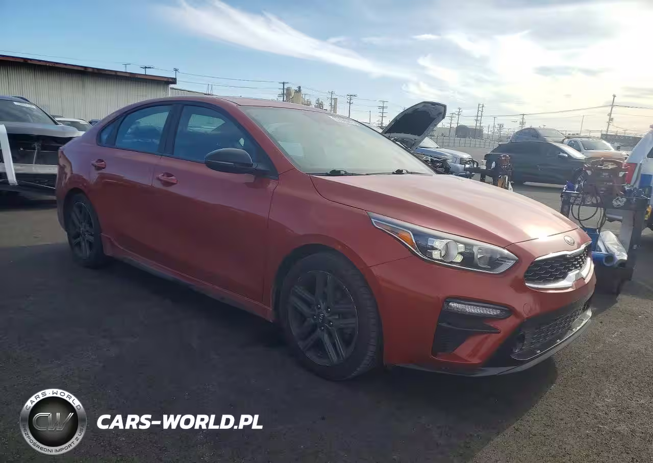 2021 Kia Forte VIN:3KPF34AD4ME389555 - 4