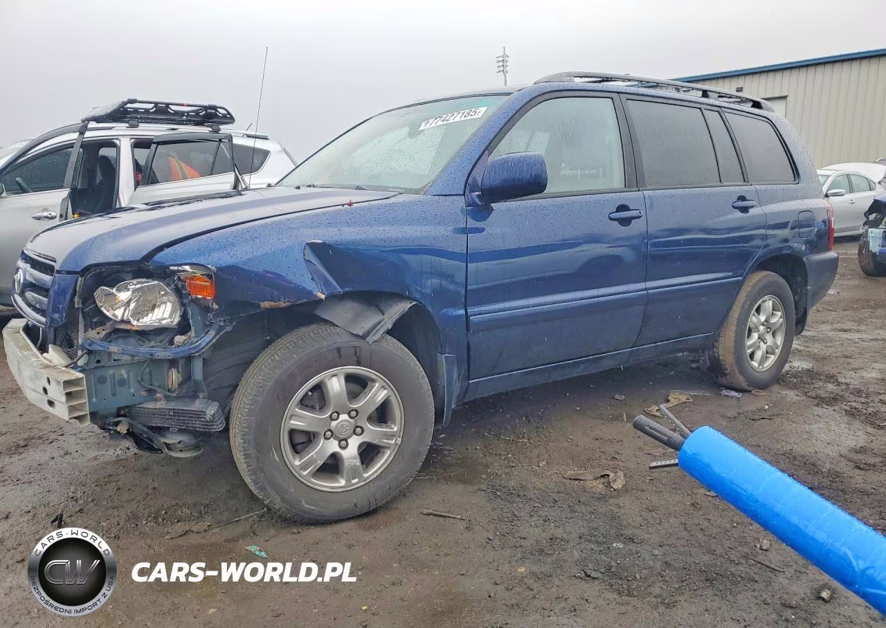 2004 Toyota Highlander Base