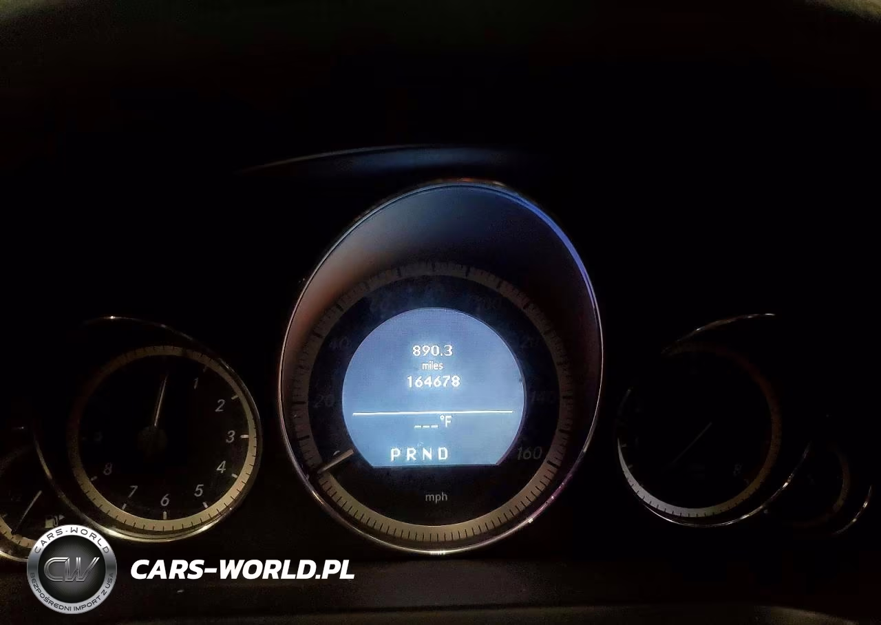 2010 Mercedes-Benz E 550 VIN:WDDKJ7CB5AF004450 - 9
