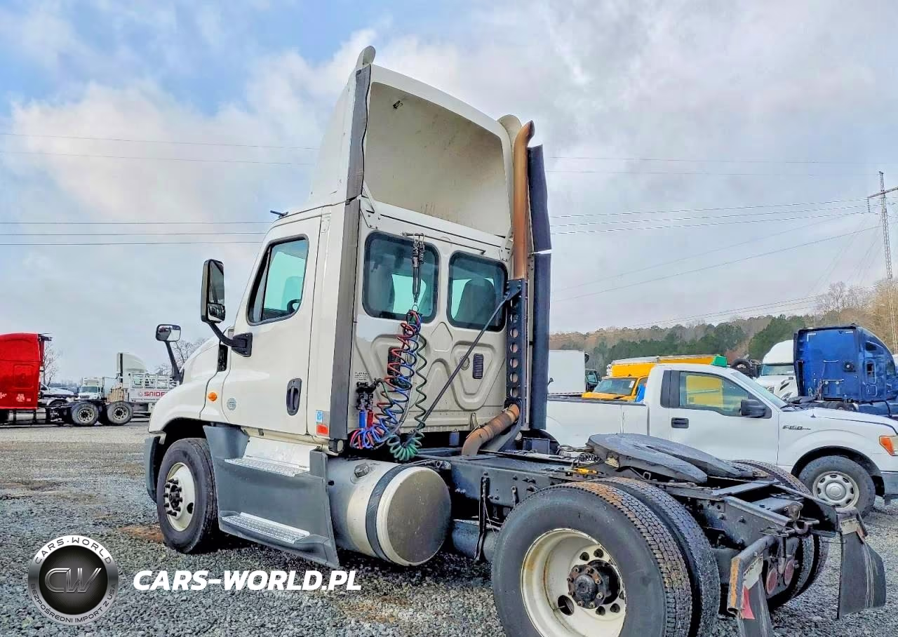 2016 Freightliner Cascadia 125 Semi Truck VIN:1FUBGEDV0GLHC5749 - 6