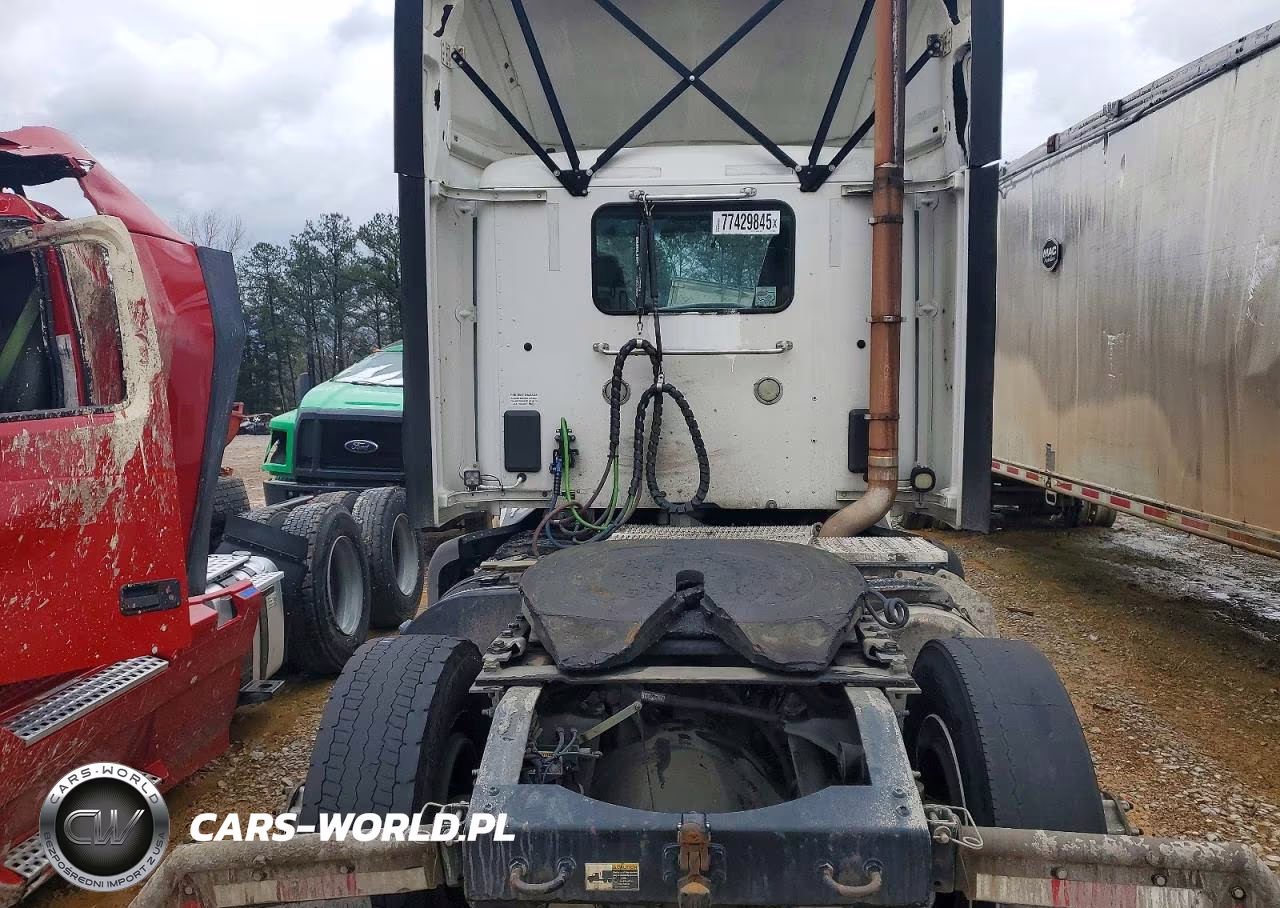 2017 Peterbilt 579 Semi Truck VIN:1XPBA48X3HD428839 - 9