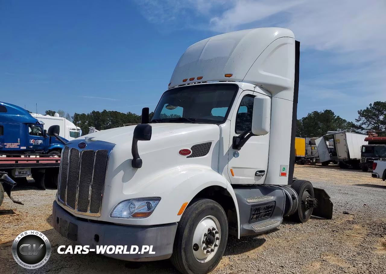 2017 Peterbilt 579 Semi Truck VIN:1XPBA48X5HD428888 - 2