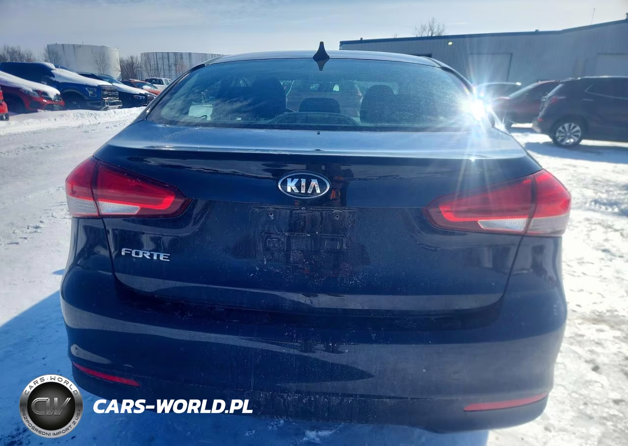 2018 Kia Forte Lx VIN:3KPFK4A7XJE274595 - 6