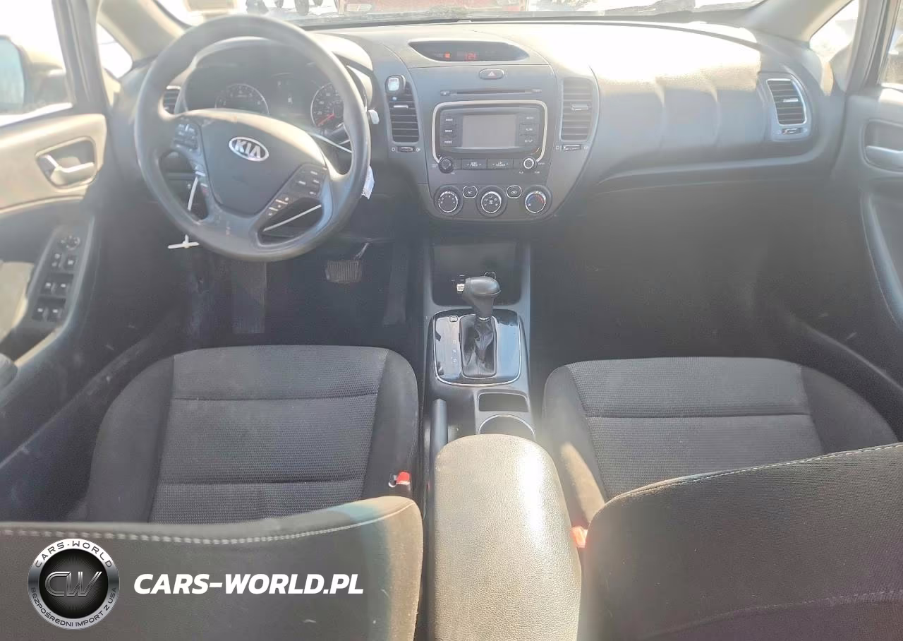 2018 Kia Forte Lx VIN:3KPFK4A7XJE274595 - 8