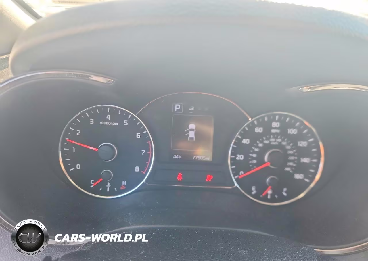 2018 Kia Forte Lx VIN:3KPFK4A7XJE274595 - 9