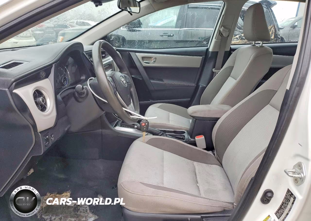 2019 Toyota Corolla Le VIN:2T1BURHE1KC241768 - 7