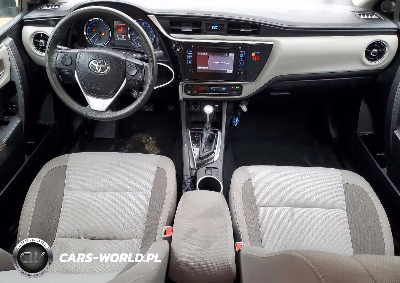 2019 Toyota Corolla Le VIN:2T1BURHE1KC241768 - 8