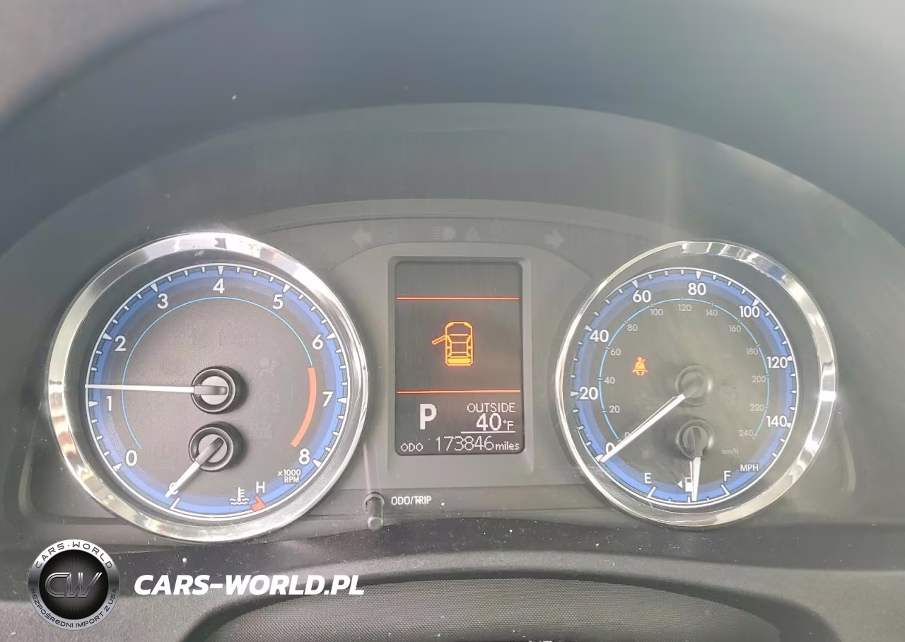 2019 Toyota Corolla Le VIN:2T1BURHE1KC241768 - 9
