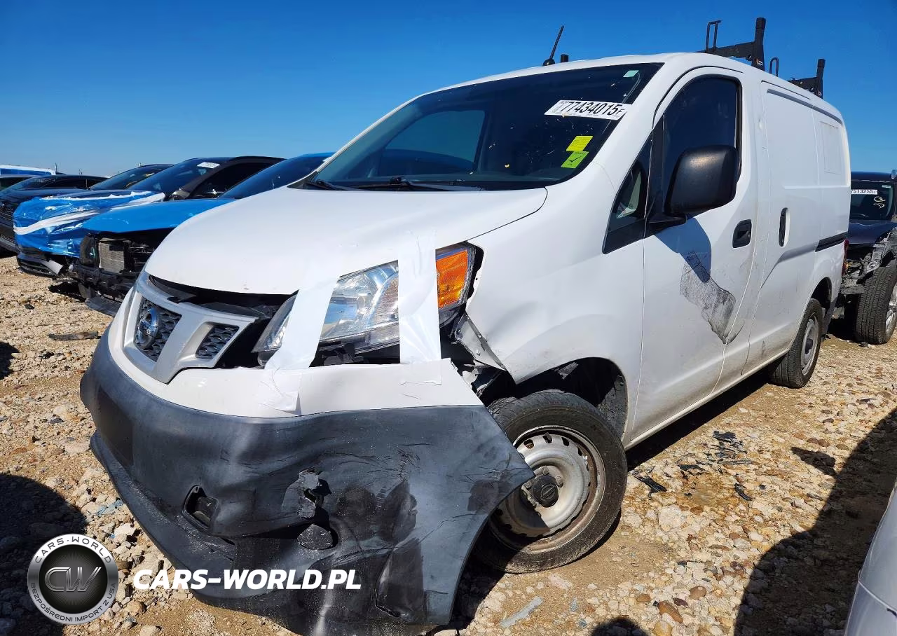 2018 Niss Nv200