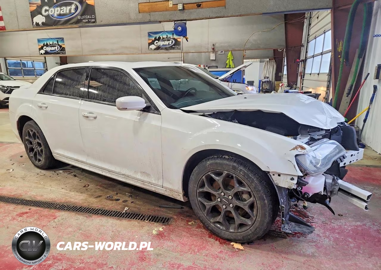 2022 Chrysler 300 S VIN:2C3CCAGG4NH135325 - 4