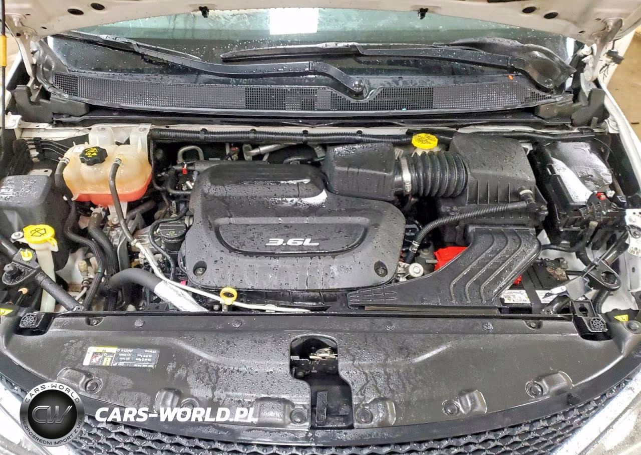 2017 Chrysler Pacifica Limited VIN:2C4RC1GG6HR560386 - 12