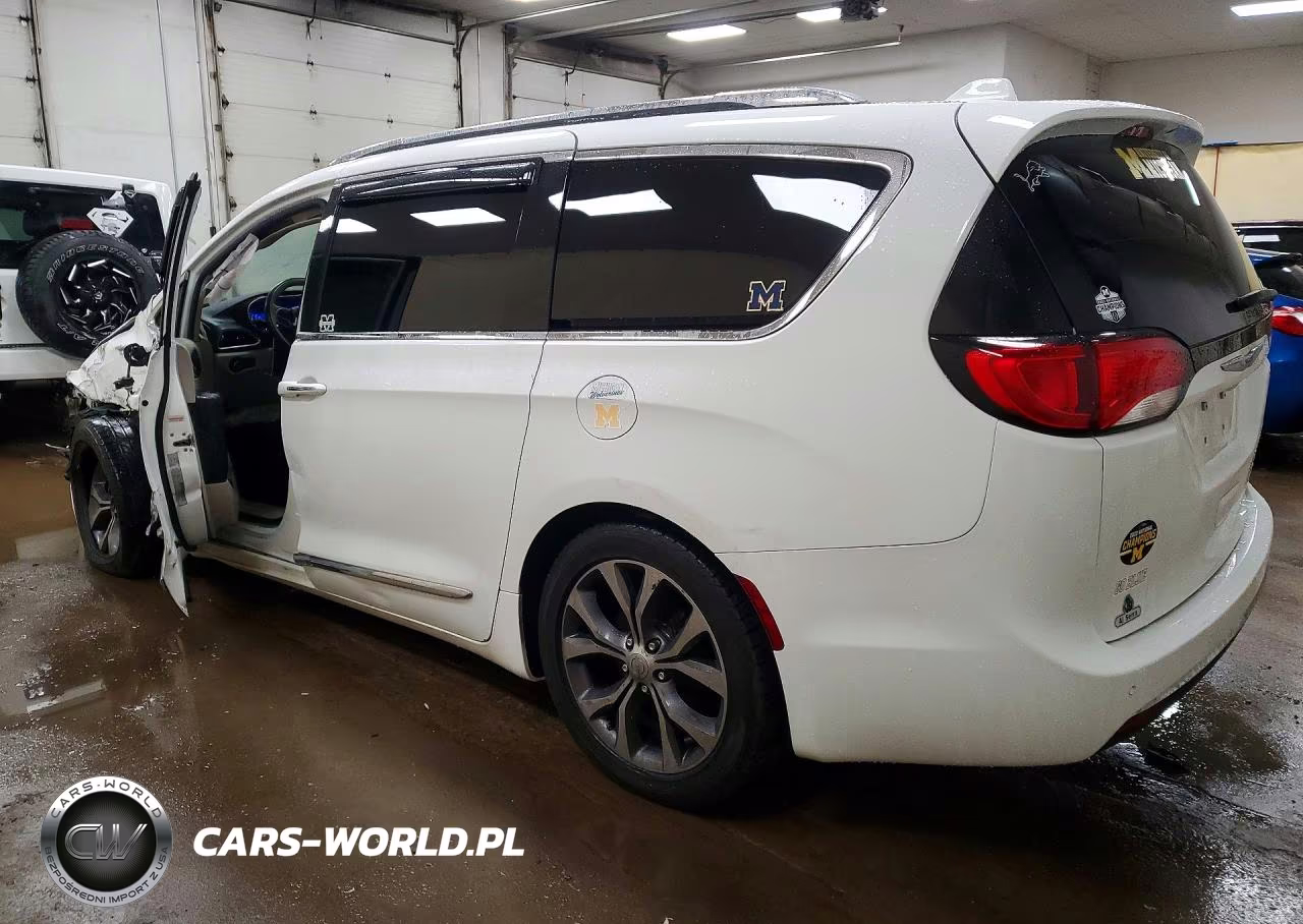 2017 Chrysler Pacifica Limited VIN:2C4RC1GG6HR560386 - 2
