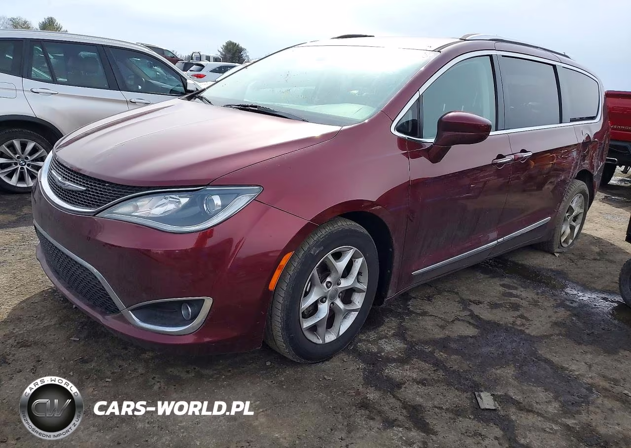 2018 Chrysler Pacifica Touring L Plus