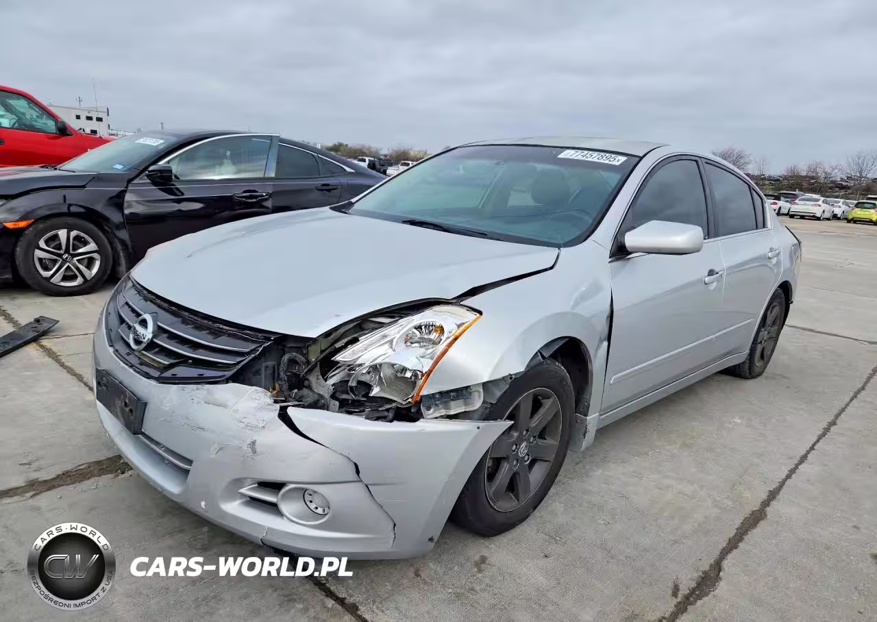 Główne zdjęcie 2010 Nissan Altima Base