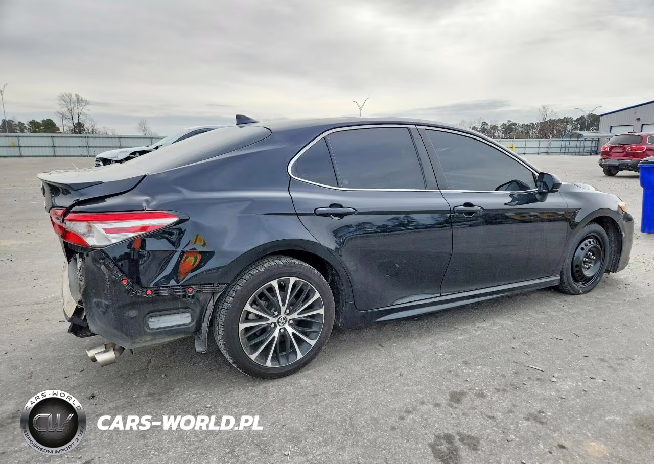 2019 Toyota Camry L VIN:4T1B11HK1KU830379 - 3