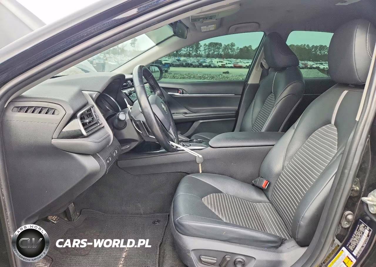 2019 Toyota Camry L VIN:4T1B11HK1KU830379 - 7